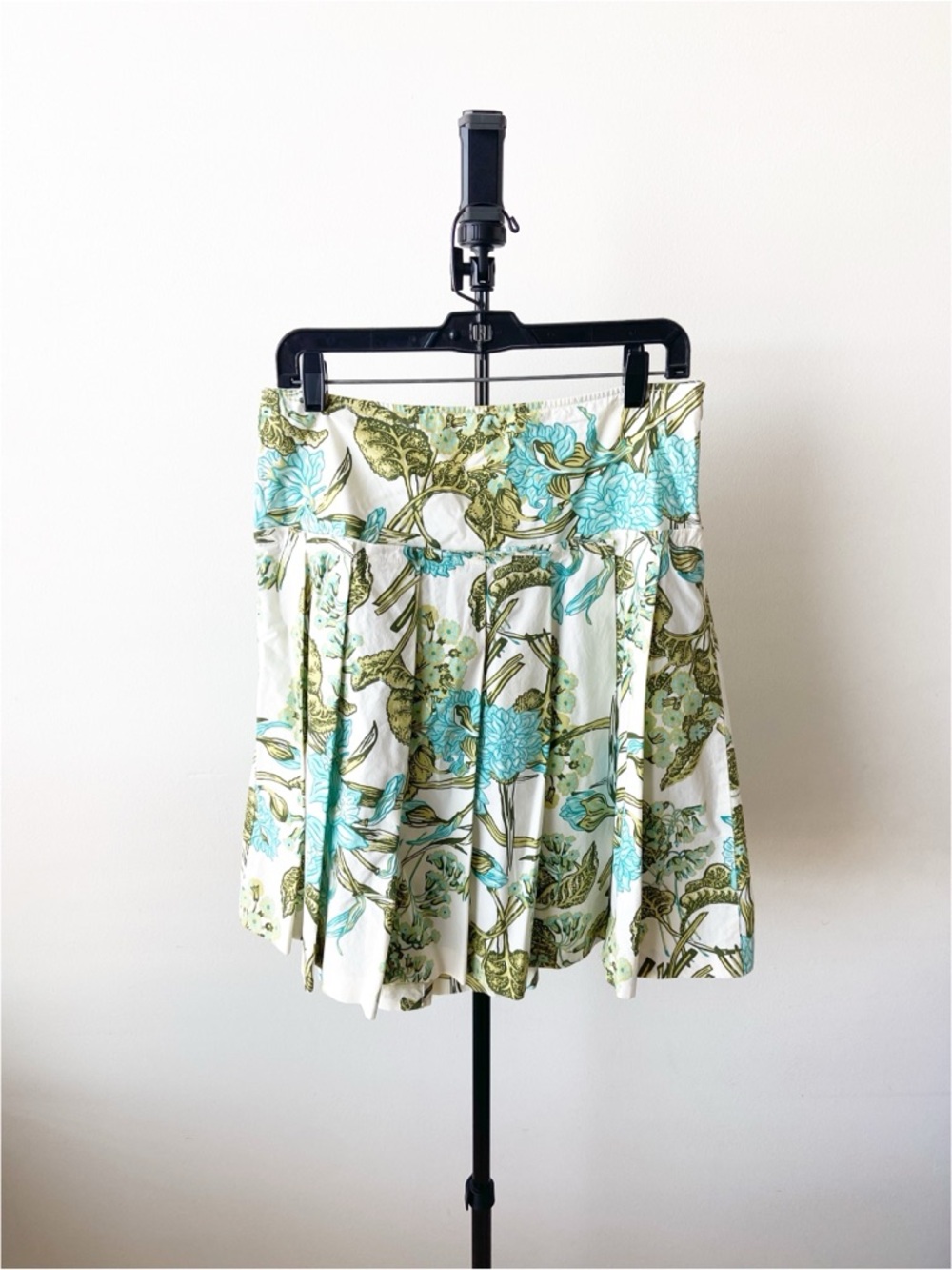 Ann Taylor Loft Floral Pleated Skirt Size 8